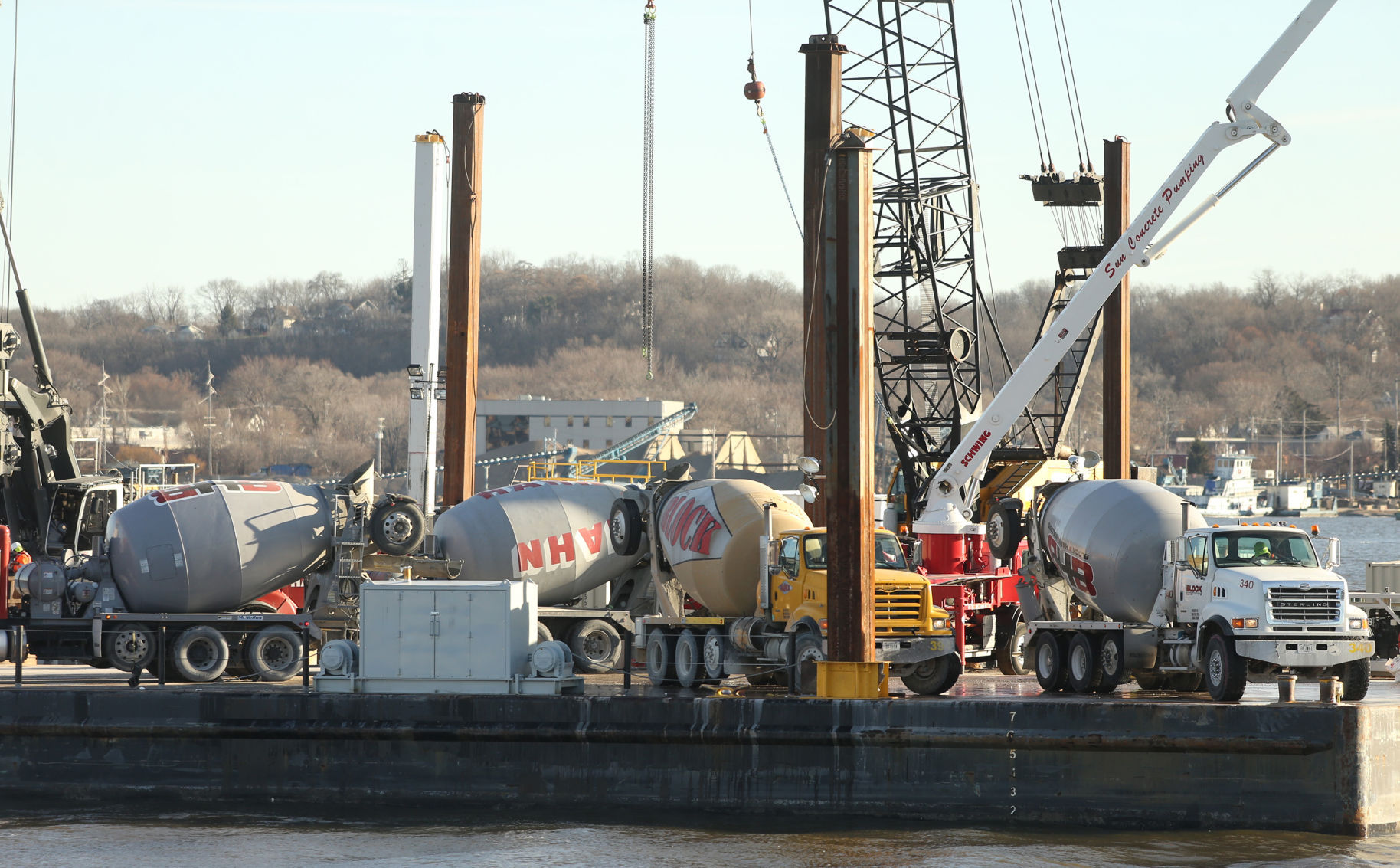 121217-I74-bridge-008